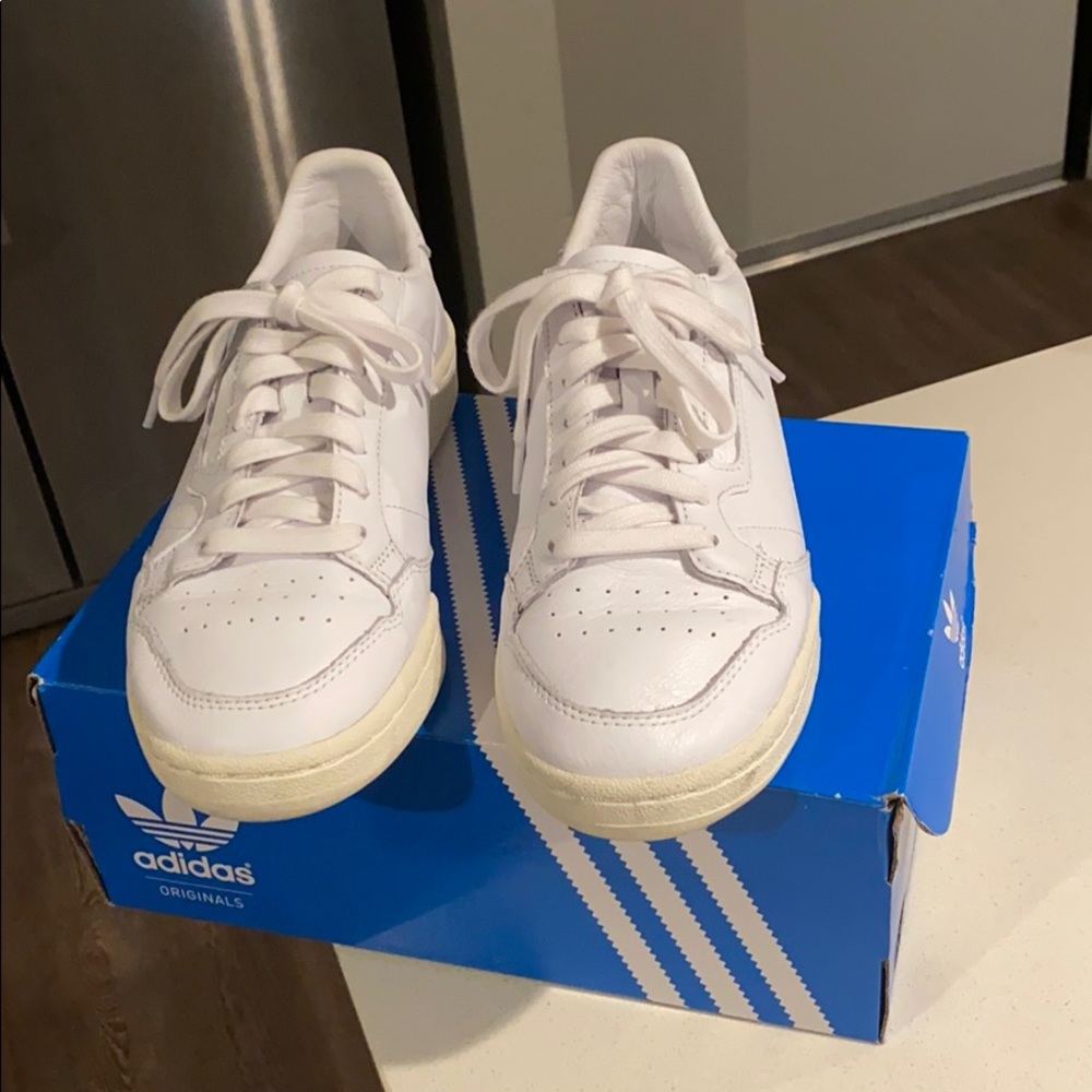 Adidas - Picture 2 of 3